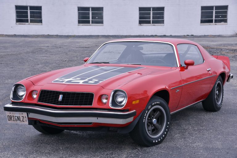 Lee más sobre el artículo Original sin restaurar 1974 Chevrolet Camaro Z28 es el rendimiento de la prueba que no murió a principios de la década de 1970