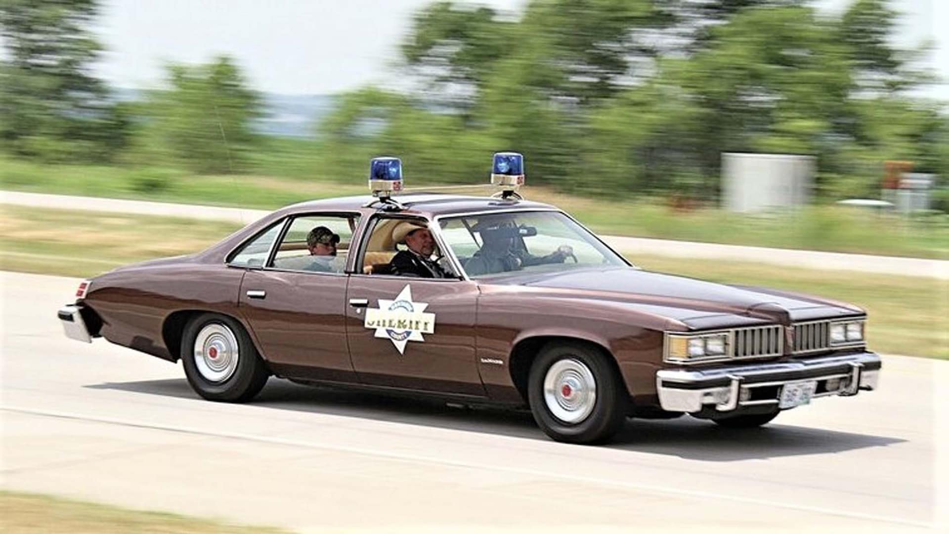 016 bandit lemans cop car 2013