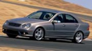 Lee más sobre el artículo 2005 Mercedes-Benz C55 AMG Hot Cars & Drives Review