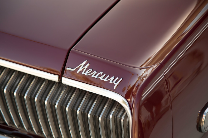 1967 1968 Mercury Cougar badge 02