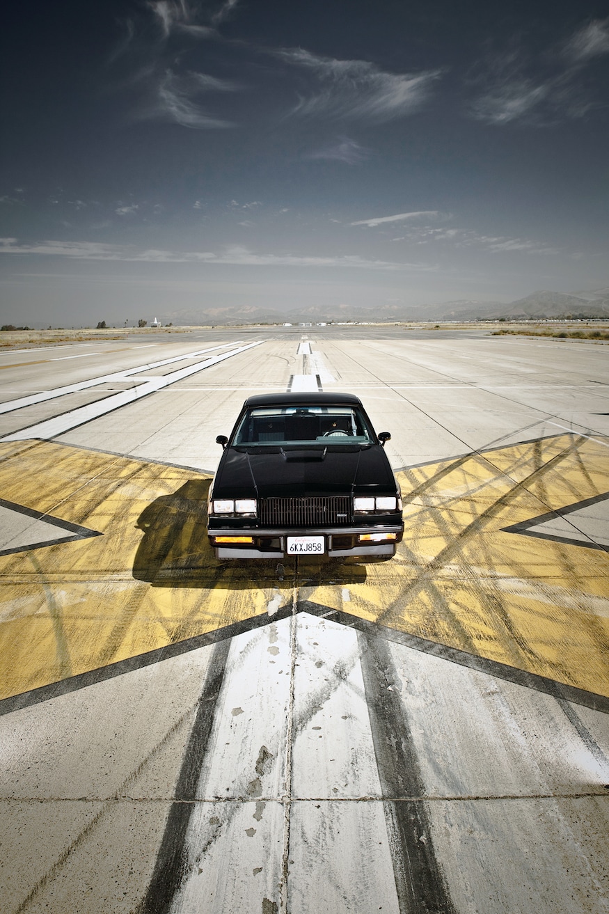 1987-Buick-Regal-Grand-National-front-end-top-view