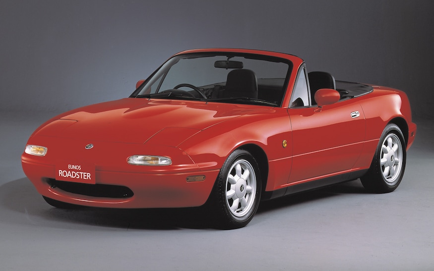 1990-Mazda-MX-5-Miata-front-view