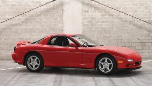 Lee más sobre el artículo Mercado del mercado: PSSSST, ¿Quieres comprar un Mazda RX-7 1993-1995?