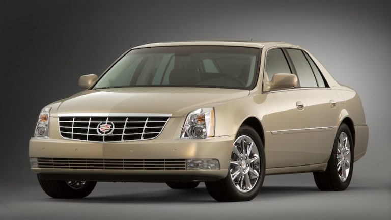 Lee más sobre el artículo El Cadillac DTS: Historia, Modelos, Diferencias