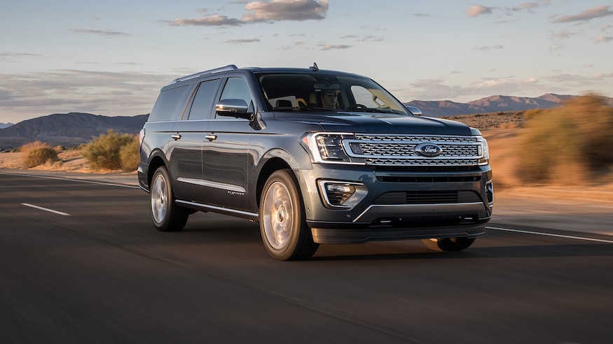 2018 Ford Expedition Max Platinum 4x4 front three quarter in motion 1