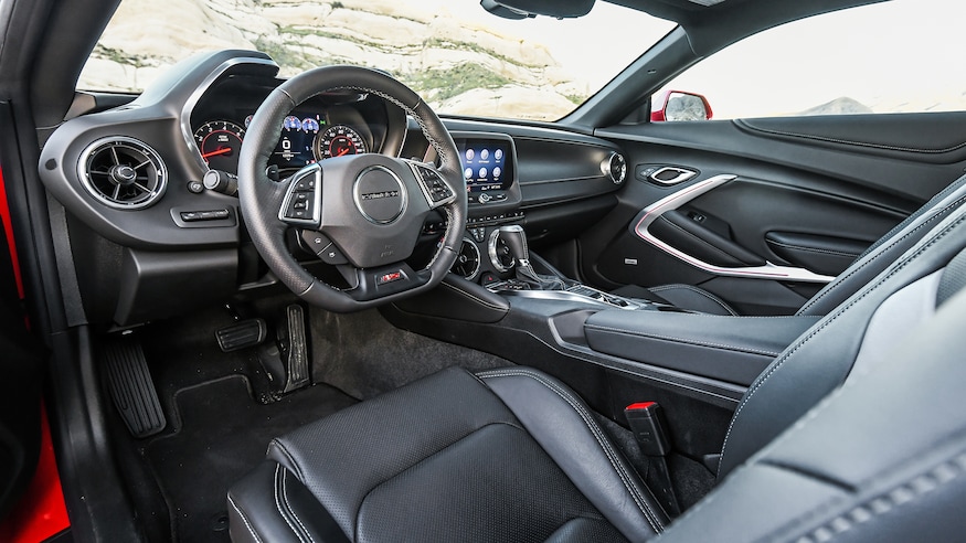 2019 Chevrolet Camaro SS front interior