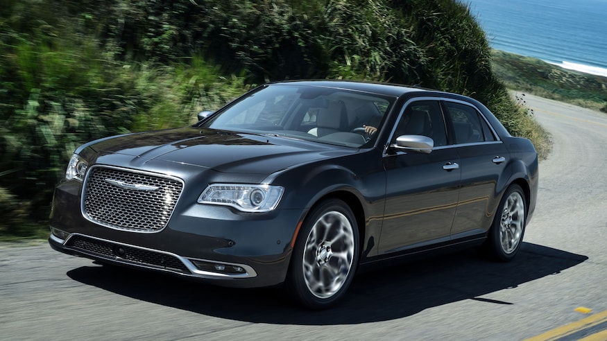 2020 Chrysler 300 005