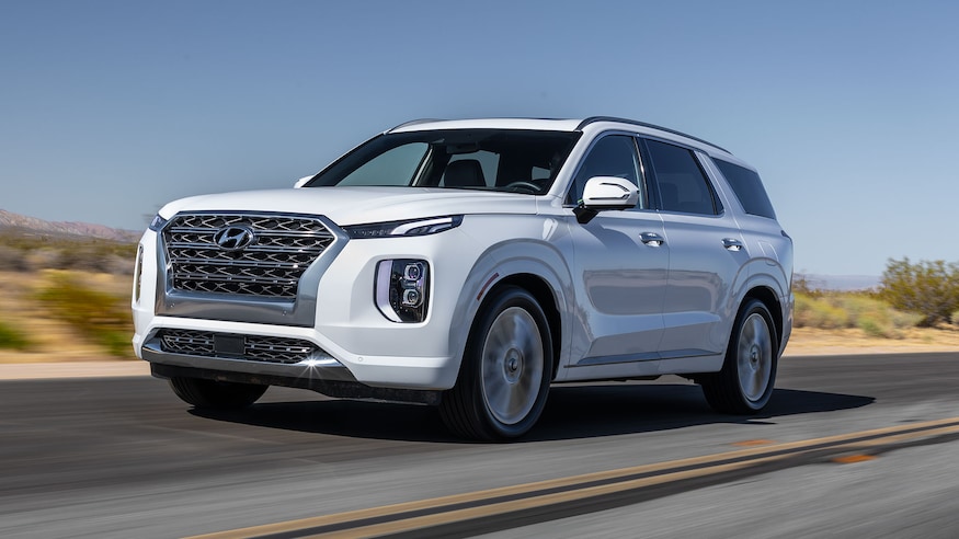 2020 Hyundai Palisade Limited front three quarter in motion 1