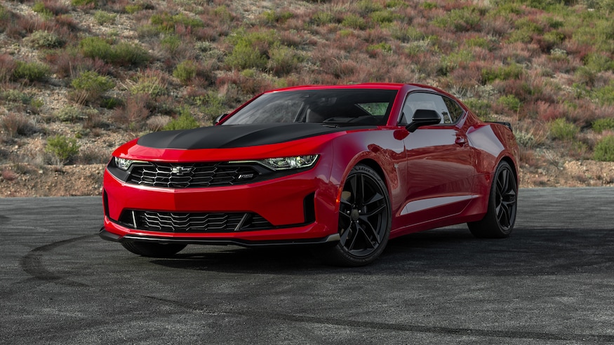 En este momento estás viendo 2021 Chevrolet Camaro Turbo 1le Primera prueba: lo suyo