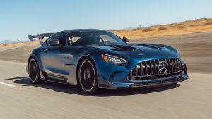 Lee más sobre el artículo 2021 Mercedes-Amg GT Black Series Pvoty Review: Hunter Killer