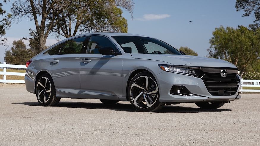 En este momento estás viendo 2021 Honda Accord Sport 2.0T Primera prueba: el sedán mediano con un corazón de captura caliente