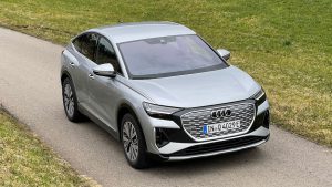 Lee más sobre el artículo 2022 Audi Q4 Sportback E-Tron First Drive: ¿Es una insignia premium suficiente para una nueva competencia?