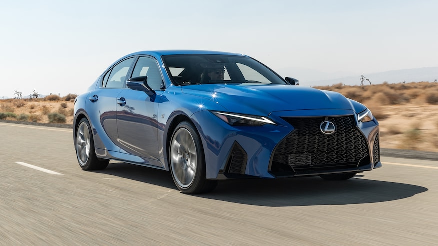 En este momento estás viendo 2022 Lexus IS500 F Sport Performance Pros and Contras Review: A V-8 en una clase de Sixes