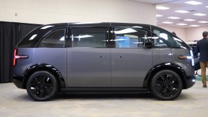Lee más sobre el artículo Canoo: Todo lo que sabemos sobre la camioneta de estilo de vida, los futuros vehículos y la compañía