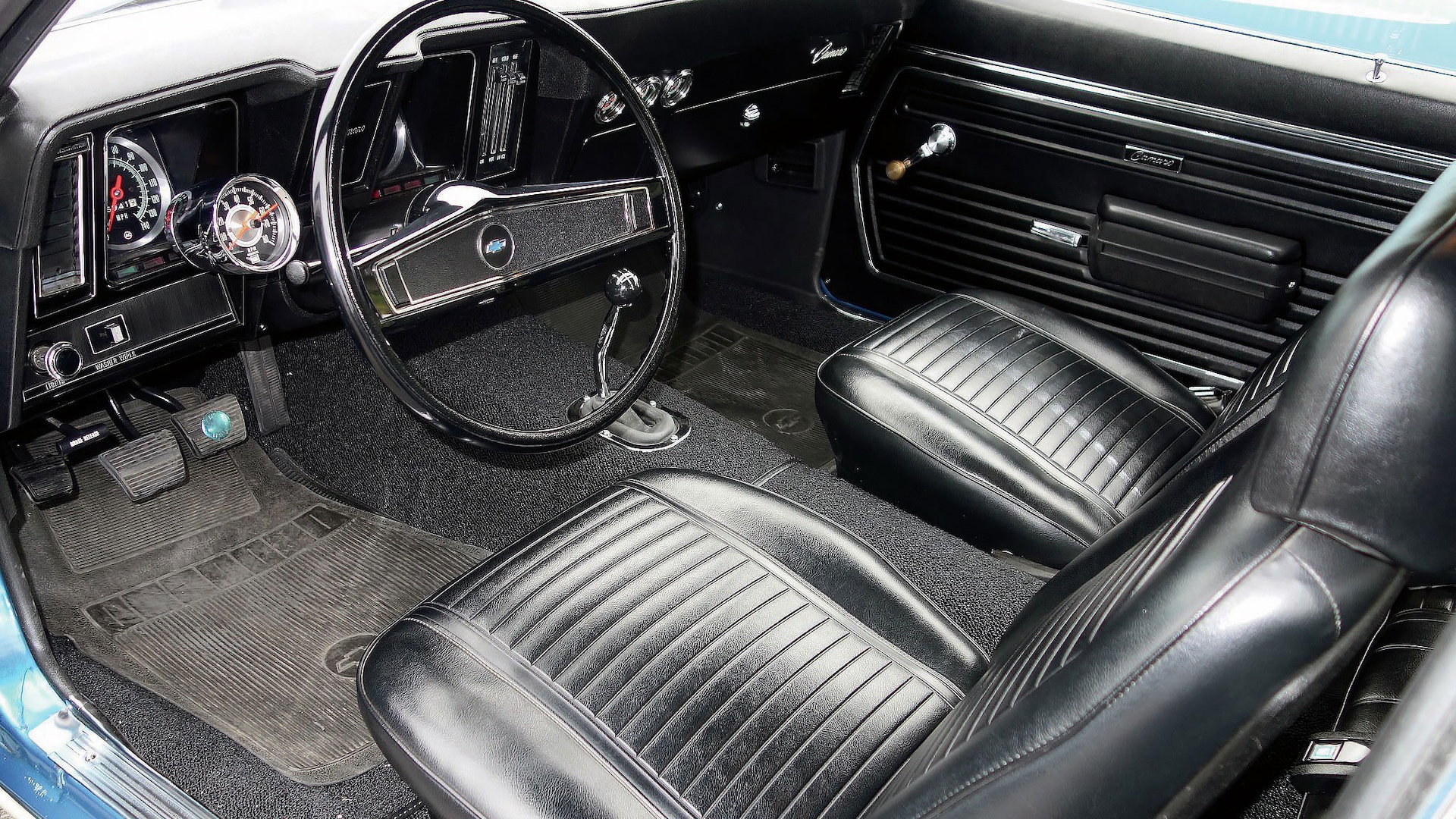207 1969 Yenco Super COPO standard interior add on tach