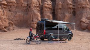 Lee más sobre el artículo 2022 Santuario Mercedes Sprinter Camper Van es un santuario de Clase B