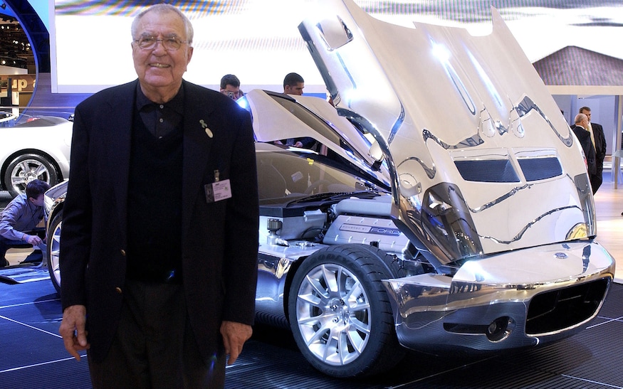 Carroll-Shelby-with-Ford-Shelby-GR-1-Concept