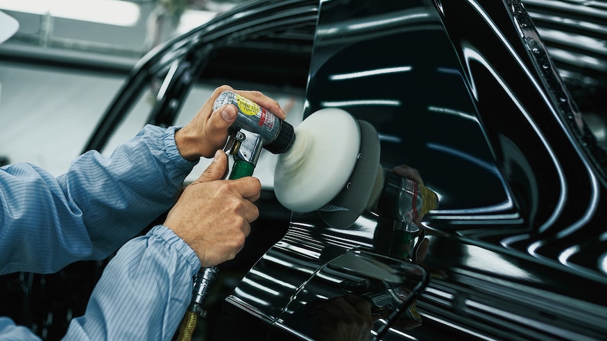 Toyota Century concept production detail 2