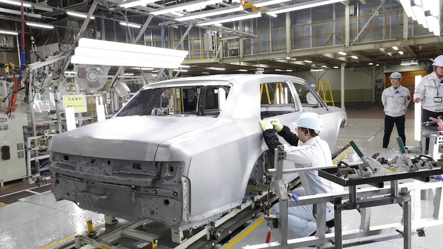 Toyota Century production plant 2