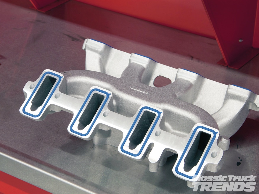 edelbrock dual plane intake underside