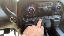 2022 Chevy 2500 HD LTZ Premium |  Detalles interiores con Verne Simons de Four Wheeler